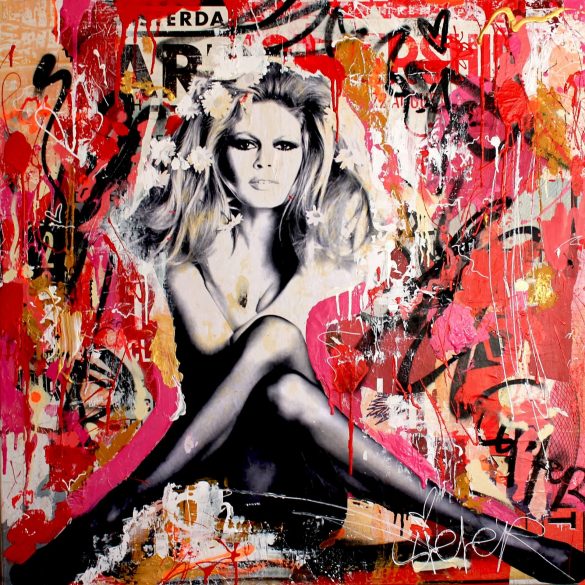 Brigitte Bardot is in St-Tropez again - Street Art