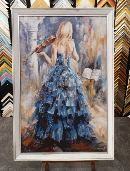 Playing Violin – Χαραυγή